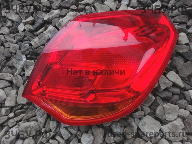 Opel Astra J Фонарь правый