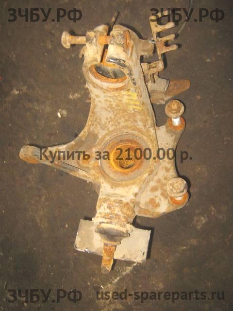 Citroen C5 (1) Кулак поворотный передний левый (со ступицей)