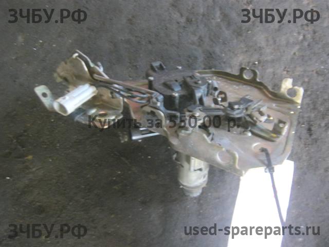 Chevrolet Suburban 1 (GMT400) Замок двери