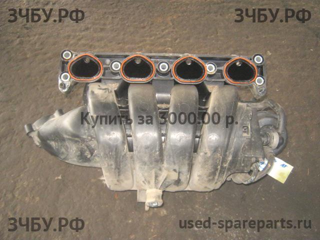 Opel Astra H Коллектор впускной