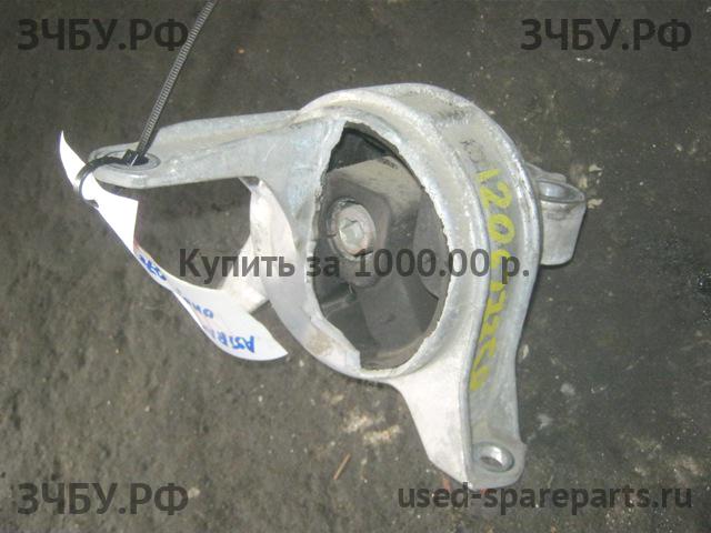 Opel Astra H Опора двигателя