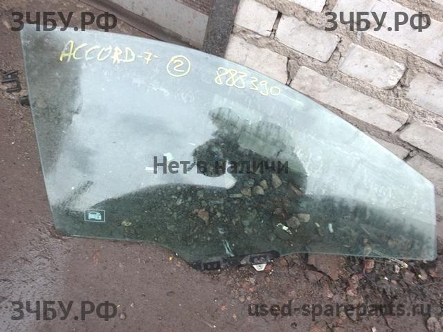 Honda Accord 7 Стекло двери передней правой