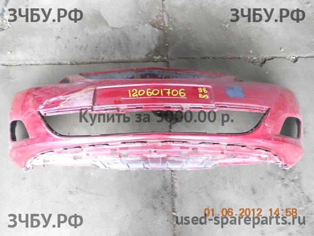 Opel Astra J Бампер передний