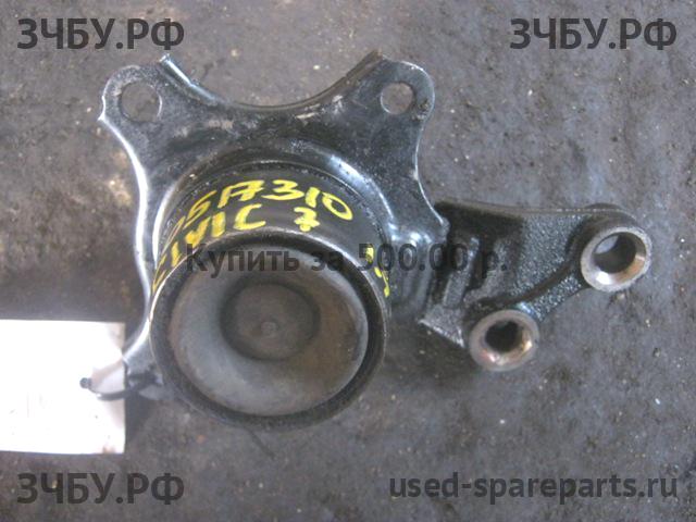 Honda Civic 7 Опора двигателя