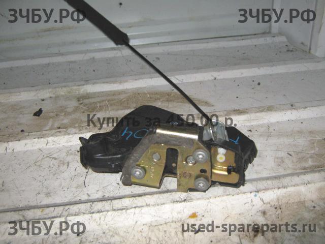 Toyota Camry 5 (V30) Замок двери передней правой