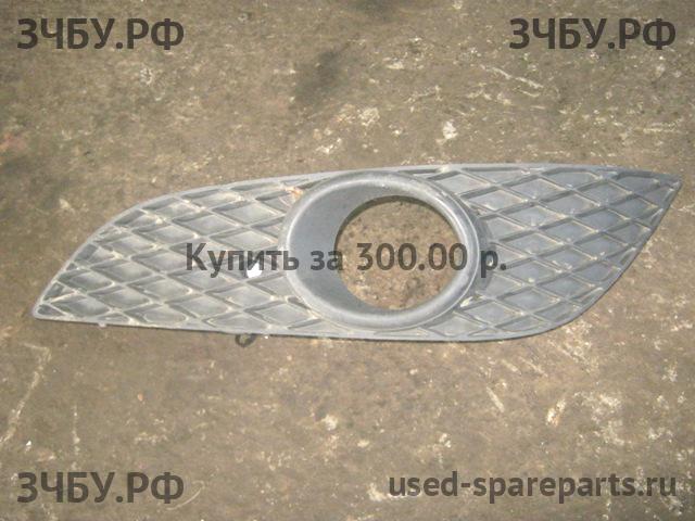 Opel Astra H Решетка в бампер