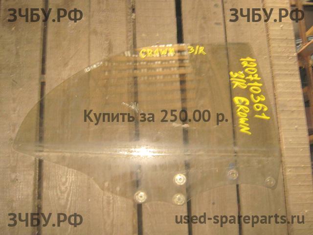 Toyota Crown (S130) Стекло двери задней правой