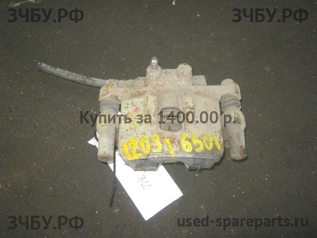 Mitsubishi Lancer 10 [CX/CY] Суппорт задний левый (в сборе со скобой)