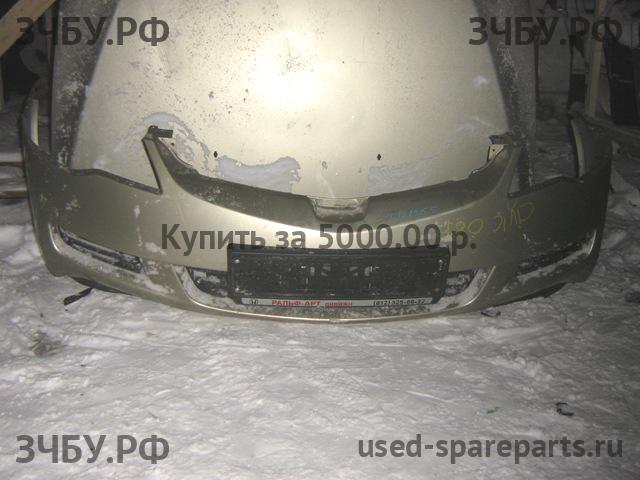 Honda Civic 8 (5D) Бампер передний