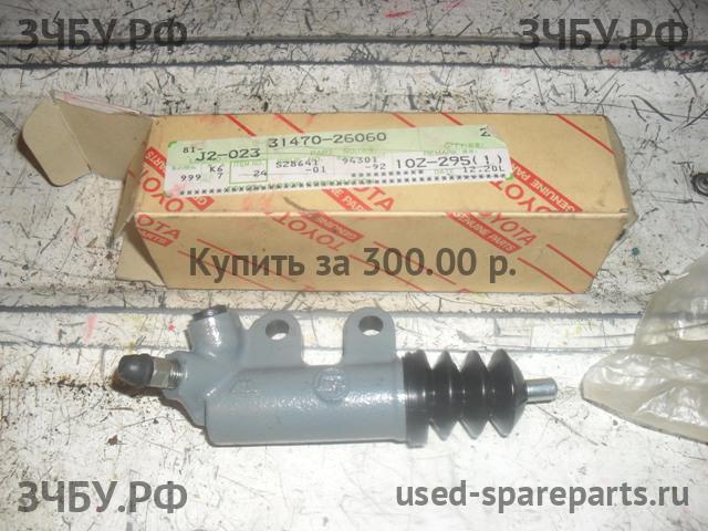 Toyota Hi Ace (4) Цилиндр сцепления рабочий
