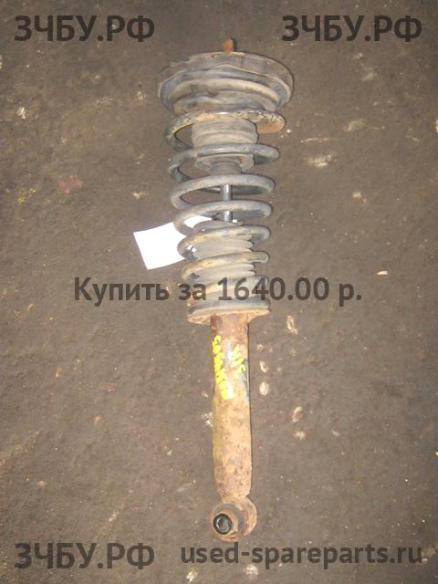 Nissan Primera P10 Стойка задняя правая (в сборе)