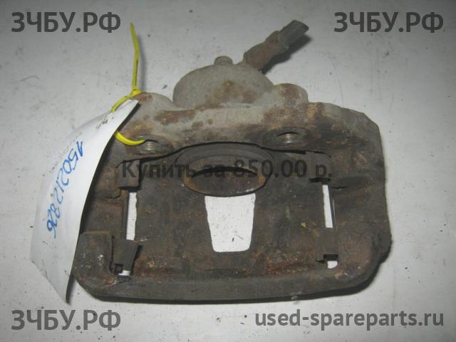 Daewoo Nexia Суппорт передний правый (в сборе со скобой)