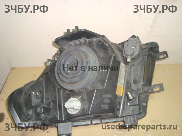 Nissan Pathfinder 2 (R51) Фара правая
