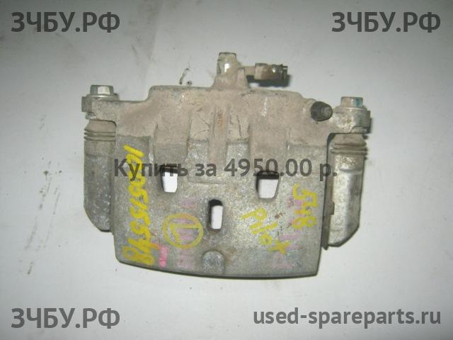 Honda Pilot (2) Суппорт передний левый (в сборе со скобой)