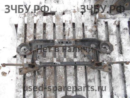 Ford Focus 2 Балка задняя поперечная