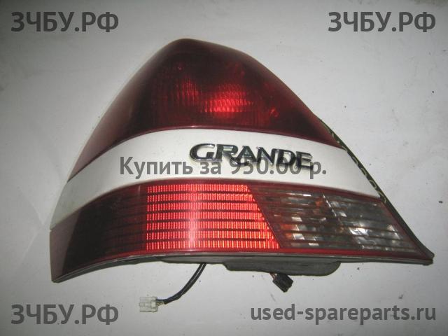 Toyota Mark 2 (JZX110) Фонарь левый