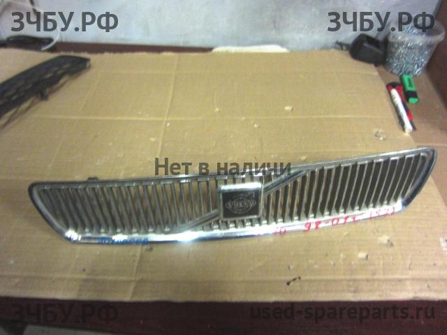 Volvo S40 (1) Решетка радиатора