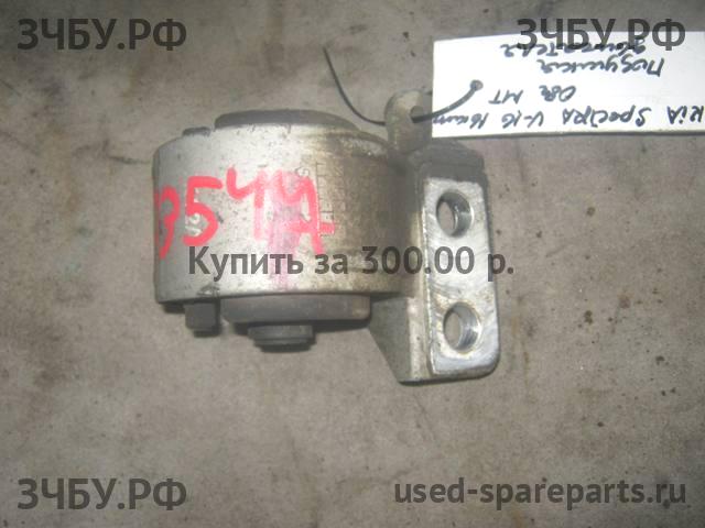 KIA Spectra Опора двигателя