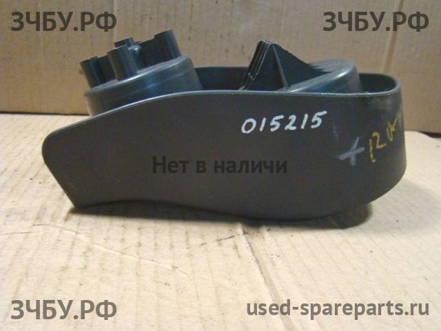 Toyota RAV 4 (1) Подстаканник