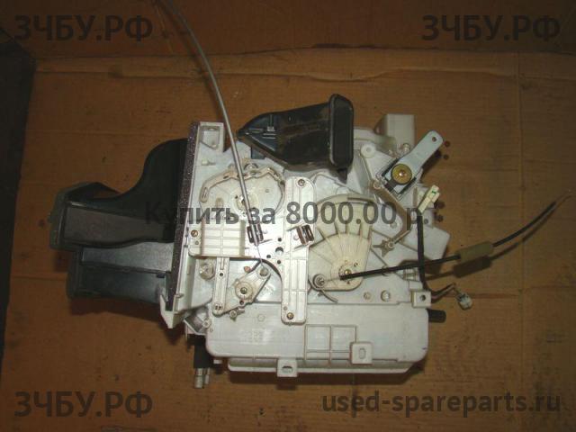 Toyota RAV 4 (2) Корпус отопителя (корпус печки)