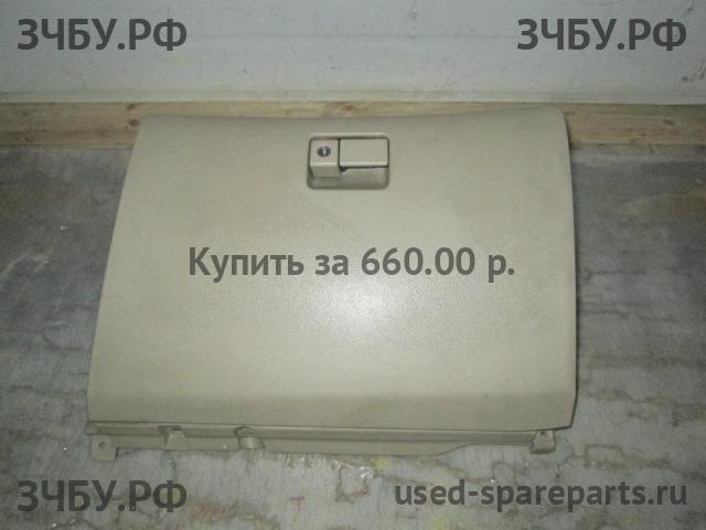 Toyota Mark 2 (JZX110) Бардачок