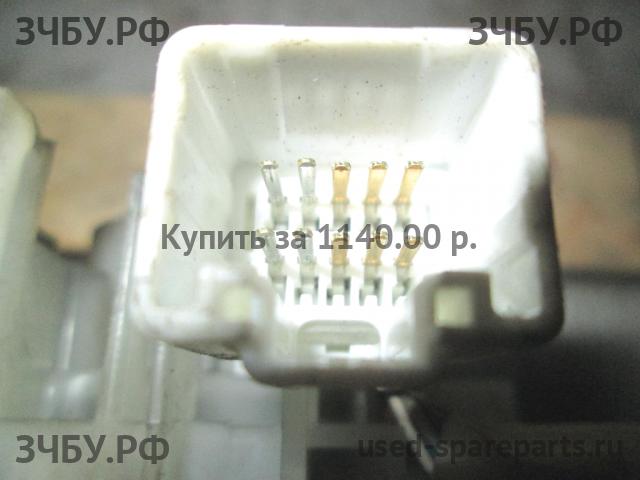 Toyota Mark 2 (JZX110) Датчик угла поворота рулевого колеса