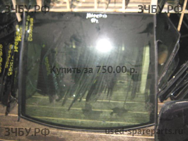 Dodge Intrepid 2 Стекло заднее