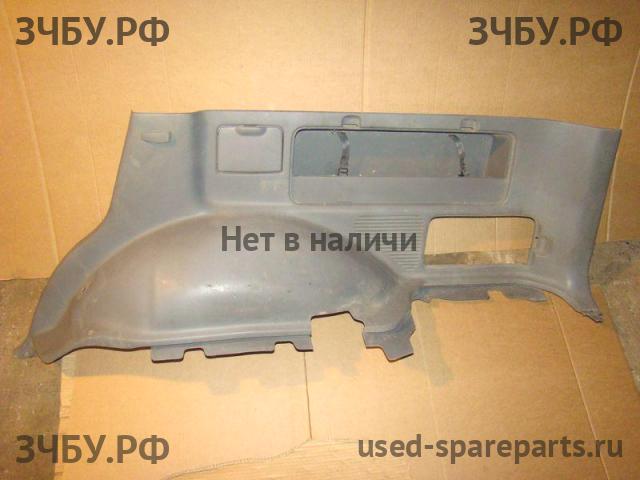 Toyota Land Cruiser 100 Обшивка салона задняя правая