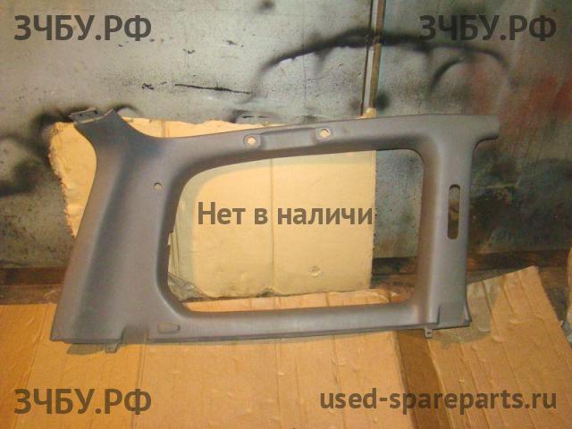 Toyota Land Cruiser 100 Обшивка салона задняя левая