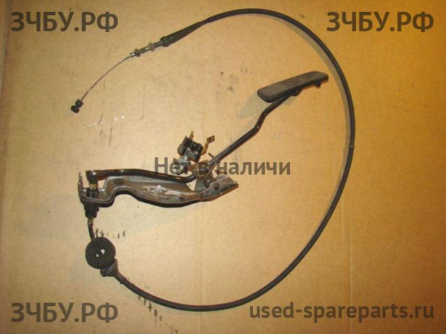 Subaru Forester 2 (S11) Педаль газа