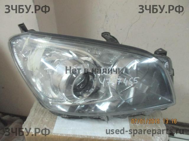 Toyota RAV 4 (3) Фара правая