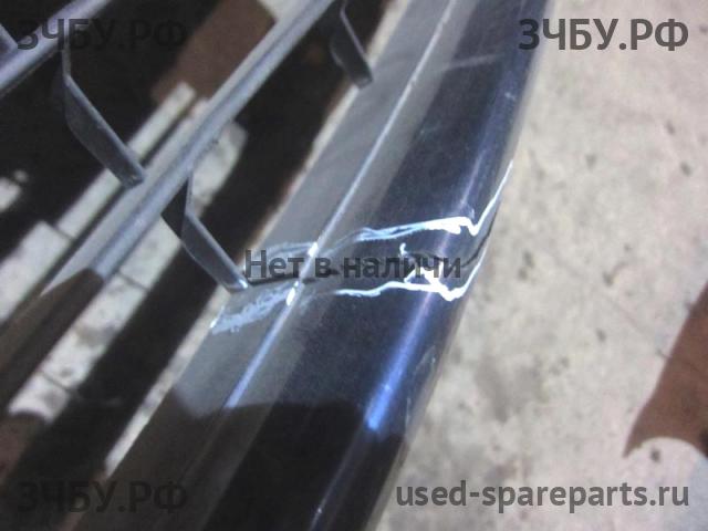 Honda Civic 8 (4D) Бампер передний