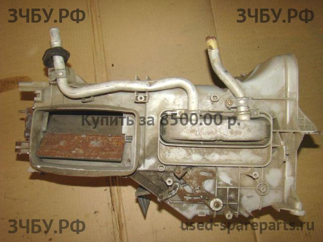 Toyota Land Cruiser 80 Корпус отопителя (корпус печки)