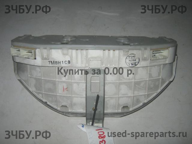 Mazda 323 [BA] Панель приборов