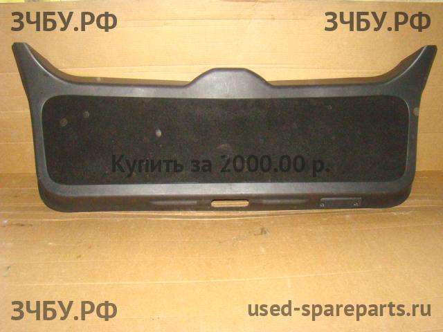 Land Rover Range Rover Sport 1 Обшивка двери багажника
