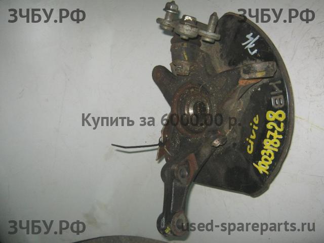 Honda Civic 8 (4D) Кулак поворотный передний левый (со ступицей)