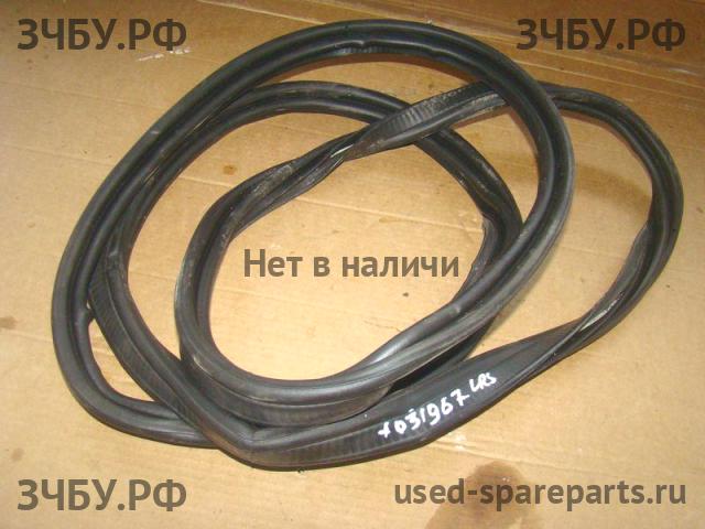 Land Rover Range Rover Sport 1 Уплотнитель двери