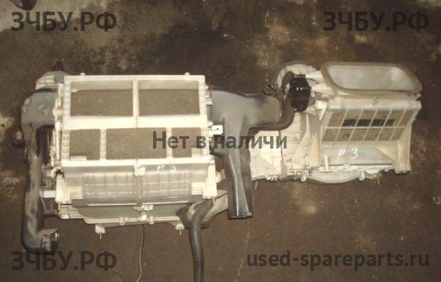 Mitsubishi Pajero/Montero 3 Корпус отопителя (корпус печки)
