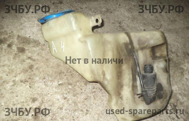 Audi A4 [B5] Бачок омывателя лобового стекла