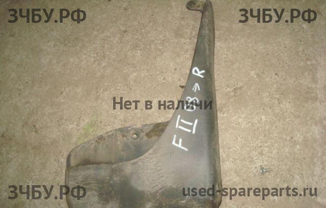 Ford Focus 2 (рестайлинг) Брызговик передний правый