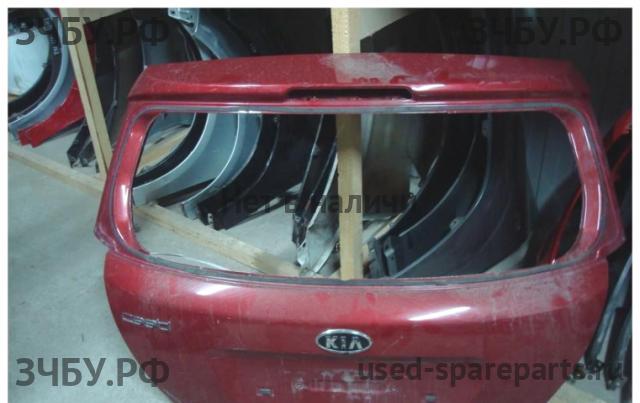 KIA Ceed 1 Дверь багажника