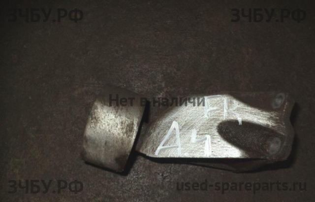 Audi A4 [B5] Кронштейн