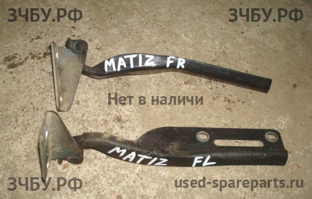 Daewoo Matiz 2 Петля капота