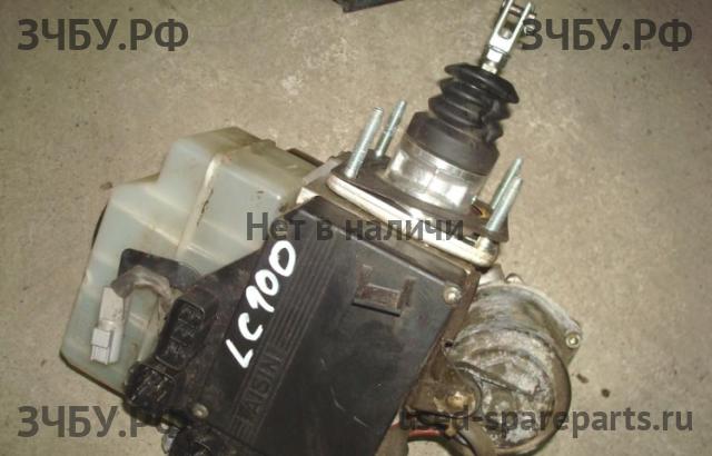 Toyota Land Cruiser 100 Блок ABS (насос)
