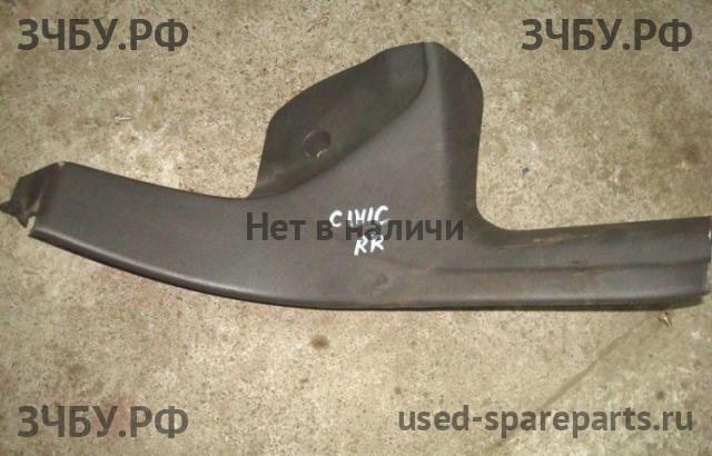 Honda Civic 8 (4D) Накладка на порог (кузов внутри)