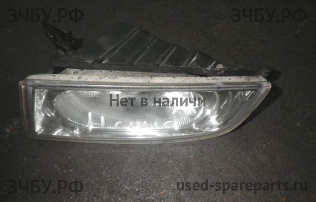 Honda Civic 8 (4D) ПТФ правая
