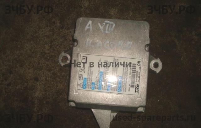Honda Accord 8 Блок управления AirBag (блок активации SRS)