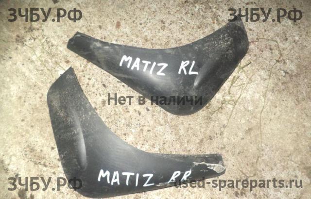 Daewoo Matiz 2 Брызговик задний правый