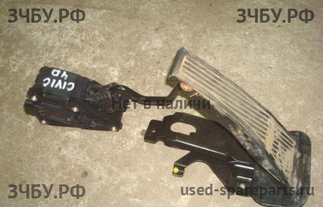 Honda Civic 8 (4D) Педаль газа