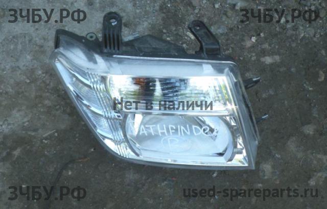 Nissan Pathfinder 2 (R51) Фара правая